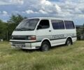 Білий Тойота Хіасє, об'ємом двигуна 2.4 л та пробігом 192 тис. км за 2449 $, фото 1 на Automoto.ua
