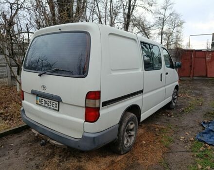 Белый Тойота Хиасе, объемом двигателя 2.4 л и пробегом 370 тыс. км за 9200 $, фото 1 на Automoto.ua