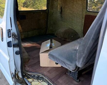 Белый Тойота Хиасе, объемом двигателя 2.5 л и пробегом 410 тыс. км за 4900 $, фото 7 на Automoto.ua