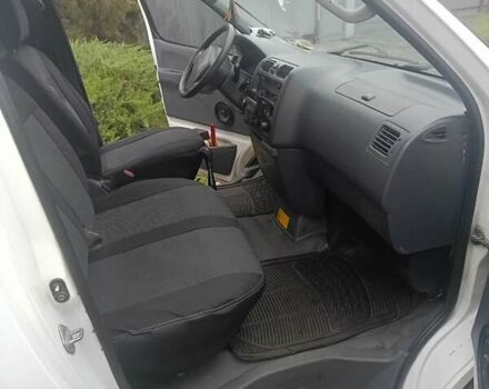 Білий Тойота Хіасє, об'ємом двигуна 2.45 л та пробігом 460 тис. км за 6000 $, фото 3 на Automoto.ua