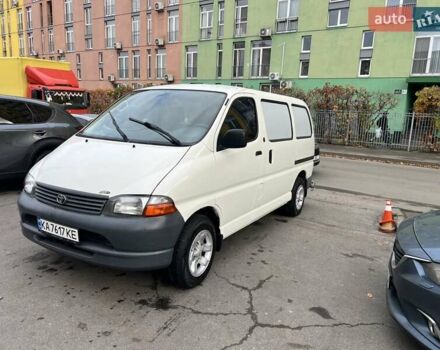 Белый Тойота Хиасе, объемом двигателя 2.4 л и пробегом 344 тыс. км за 6866 $, фото 9 на Automoto.ua