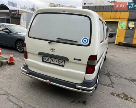 Белый Тойота Хиасе, объемом двигателя 2.4 л и пробегом 344 тыс. км за 6866 $, фото 7 на Automoto.ua