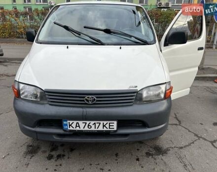 Белый Тойота Хиасе, объемом двигателя 2.4 л и пробегом 344 тыс. км за 6866 $, фото 11 на Automoto.ua