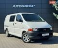 Білий Тойота Хіасє, об'ємом двигуна 2.49 л та пробігом 500 тис. км за 8800 $, фото 1 на Automoto.ua