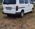 Білий Тойота Хіасє, об'ємом двигуна 2.5 л та пробігом 300 тис. км за 7500 $, фото 1 на Automoto.ua