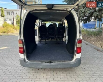 Белый Тойота Хиасе, объемом двигателя 2.5 л и пробегом 210 тыс. км за 6700 $, фото 9 на Automoto.ua
