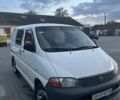 Белый Тойота Хиасе, объемом двигателя 2.49 л и пробегом 470 тыс. км за 8800 $, фото 1 на Automoto.ua