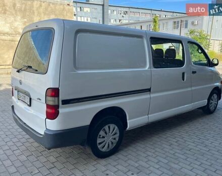 Белый Тойота Хиасе, объемом двигателя 2.5 л и пробегом 210 тыс. км за 6700 $, фото 3 на Automoto.ua