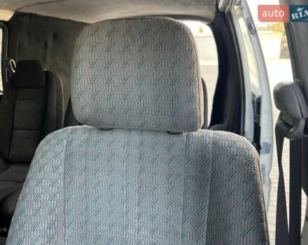 Белый Тойота Хиасе, объемом двигателя 2.5 л и пробегом 210 тыс. км за 6700 $, фото 18 на Automoto.ua