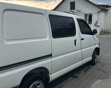 Білий Тойота Хіасє, об'ємом двигуна 2.49 л та пробігом 470 тис. км за 9200 $, фото 5 на Automoto.ua