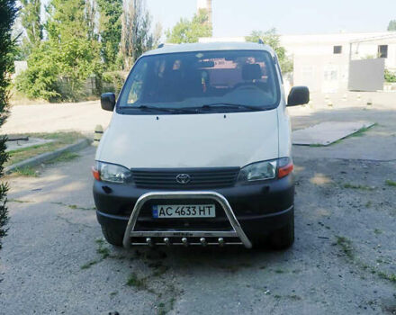 Білий Тойота Хіасє, об'ємом двигуна 2.5 л та пробігом 371 тис. км за 12500 $, фото 2 на Automoto.ua
