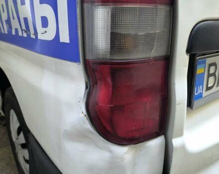 Белый Тойота Хиасе, объемом двигателя 2.5 л и пробегом 380 тыс. км за 8500 $, фото 2 на Automoto.ua