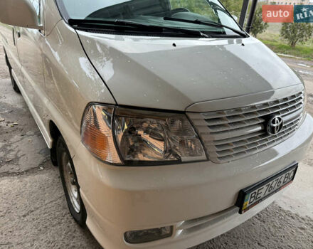 Білий Тойота Хіасє, об'ємом двигуна 2.5 л та пробігом 240 тис. км за 11500 $, фото 2 на Automoto.ua