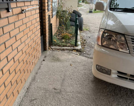 Білий Тойота Хіасє, об'ємом двигуна 2.5 л та пробігом 240 тис. км за 11500 $, фото 6 на Automoto.ua