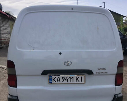 Белый Тойота Хиасе, объемом двигателя 2.49 л и пробегом 390 тыс. км за 9999 $, фото 3 на Automoto.ua