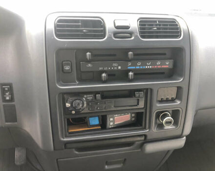 Белый Тойота Хиасе, объемом двигателя 2.49 л и пробегом 390 тыс. км за 9999 $, фото 9 на Automoto.ua