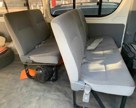 Білий Тойота Хіасє, об'ємом двигуна 2.5 л та пробігом 279 тис. км за 11227 $, фото 4 на Automoto.ua