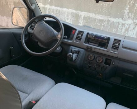 Білий Тойота Хіасє, об'ємом двигуна 2.5 л та пробігом 279 тис. км за 11227 $, фото 3 на Automoto.ua