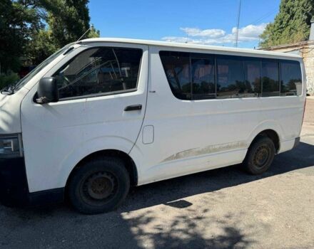 Білий Тойота Хіасє, об'ємом двигуна 2.5 л та пробігом 279 тис. км за 11227 $, фото 1 на Automoto.ua