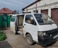 Белый Тойота Хиасе, объемом двигателя 2 л и пробегом 675 тыс. км за 1200 $, фото 1 на Automoto.ua