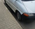 Белый Тойота Хиасе, объемом двигателя 2.49 л и пробегом 500 тыс. км за 5800 $, фото 1 на Automoto.ua