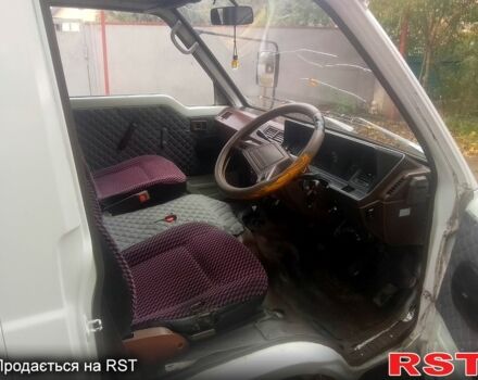 Тойота Хіасє 1990 у Одесі на Automoto.ua Білий Тойота Хіасє, об'ємом двигуна 2.4 л та пробігом 400 тис. км за 2300 $, фото 12 на Automoto.ua