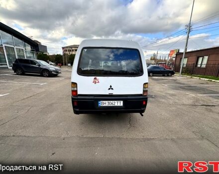 Білий Тойота Хіасє, об'ємом двигуна 2.5 л та пробігом 360 тис. км за 3000 $, фото 10 на Automoto.ua