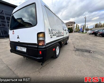 Белый Тойота Хиасе, объемом двигателя 2.5 л и пробегом 360 тыс. км за 3000 $, фото 11 на Automoto.ua