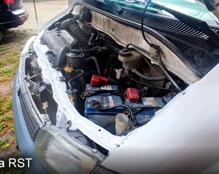 Тойота Хиасе 2005 в Днепре (Днепропетровске) на Automoto.ua Белый Тойота Хиасе, объемом двигателя 2.5 л и пробегом 334 тыс. км за 6500 $, фото 7 на Automoto.ua