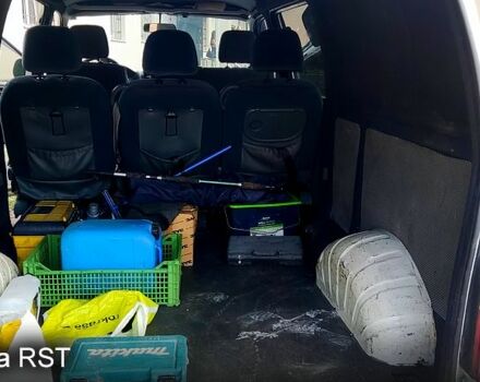 Белый Тойота Хиасе, объемом двигателя 2.5 л и пробегом 334 тыс. км за 6500 $, фото 6 на Automoto.ua