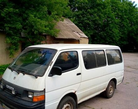Білий Тойота Хіасє, об'ємом двигуна 2.4 л та пробігом 450 тис. км за 2200 $, фото 1 на Automoto.ua