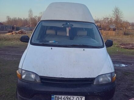 Білий Тойота Хіасє, об'ємом двигуна 2.4 л та пробігом 550 тис. км за 3100 $, фото 1 на Automoto.ua