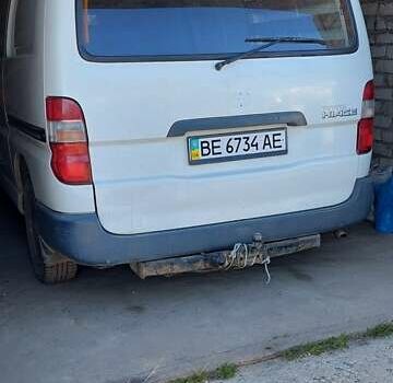Білий Тойота Хіасє, об'ємом двигуна 2.5 л та пробігом 248 тис. км за 5500 $, фото 1 на Automoto.ua