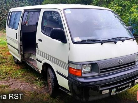 Белый Тойота Хиасе, объемом двигателя 2.2 л и пробегом 97 тыс. км за 5900 $, фото 1 на Automoto.ua