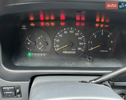 Белый Тойота Хиасе, объемом двигателя 2.4 л и пробегом 344 тыс. км за 6866 $, фото 1 на Automoto.ua