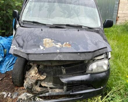 Білий Тойота Хіасє, об'ємом двигуна 2.5 л та пробігом 430 тис. км за 2700 $, фото 1 на Automoto.ua