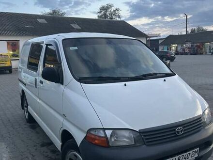 Белый Тойота Хиасе, объемом двигателя 2.49 л и пробегом 470 тыс. км за 9200 $, фото 1 на Automoto.ua