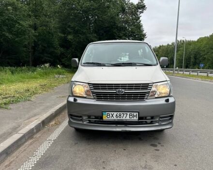 Белый Тойота Хиасе, объемом двигателя 2.5 л и пробегом 136 тыс. км за 12000 $, фото 1 на Automoto.ua