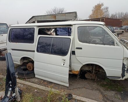 Бежевый Тойота Хиасе, объемом двигателя 2 л и пробегом 5 тыс. км за 369 $, фото 2 на Automoto.ua