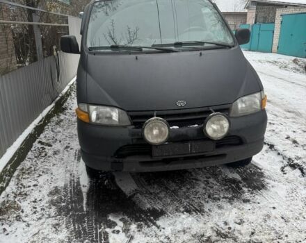 Черный Тойота Хиасе, объемом двигателя 2.4 л и пробегом 400 тыс. км за 3850 $, фото 1 на Automoto.ua