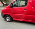 Красный Тойота Хиасе, объемом двигателя 2.5 л и пробегом 345 тыс. км за 4700 $, фото 1 на Automoto.ua