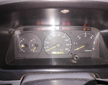 Красный Тойота Хиасе, объемом двигателя 2.5 л и пробегом 307 тыс. км за 6389 $, фото 5 на Automoto.ua