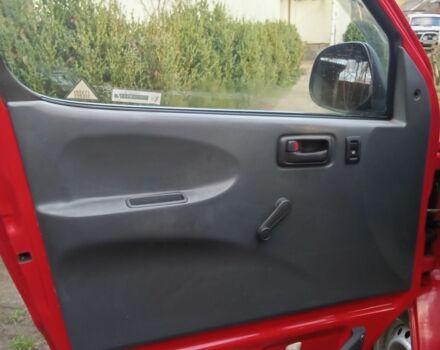 Красный Тойота Хиасе, объемом двигателя 2.5 л и пробегом 225 тыс. км за 9500 $, фото 7 на Automoto.ua