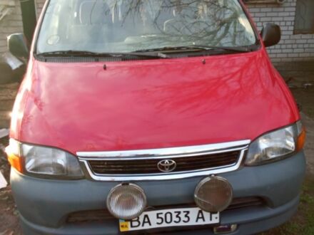 Красный Тойота Хиасе, объемом двигателя 2.5 л и пробегом 225 тыс. км за 9500 $, фото 1 на Automoto.ua