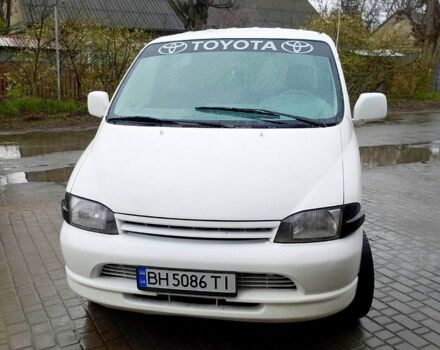 Тойота Хиасе, объемом двигателя 2.5 л и пробегом 318 тыс. км за 5300 $, фото 1 на Automoto.ua