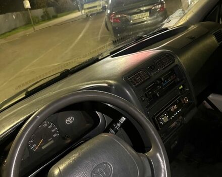 Тойота Хиасе, объемом двигателя 2.5 л и пробегом 400 тыс. км за 3450 $, фото 12 на Automoto.ua