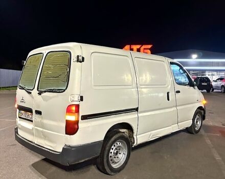 Тойота Хиасе, объемом двигателя 2.5 л и пробегом 400 тыс. км за 3450 $, фото 7 на Automoto.ua