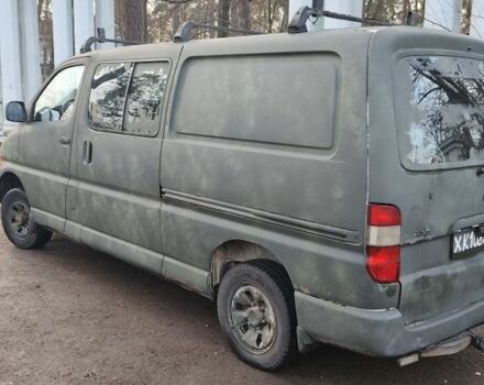 Тойота Хиасе, объемом двигателя 2.5 л и пробегом 378 тыс. км за 4850 $, фото 5 на Automoto.ua