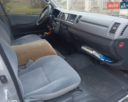 Тойота Хиасе, объемом двигателя 2.7 л и пробегом 357 тыс. км за 13500 $, фото 6 на Automoto.ua