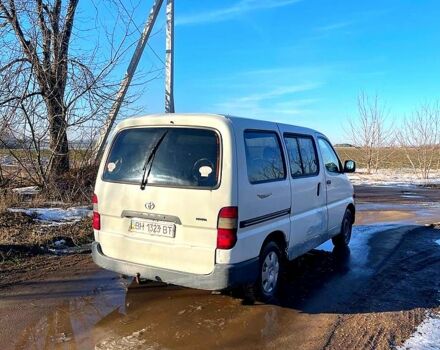 Тойота Хіасє, об'ємом двигуна 2.4 л та пробігом 1 тис. км за 3600 $, фото 5 на Automoto.ua